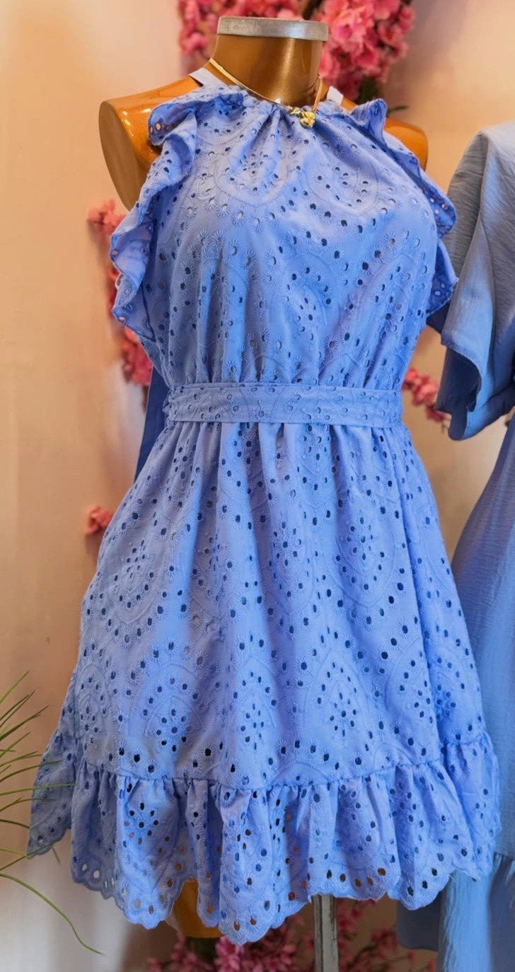 Nieuw SHEIN Frenchy Broderie Halterjurk Ruches M, Ophalen, Nieuw, Blauw, Onder de knie
