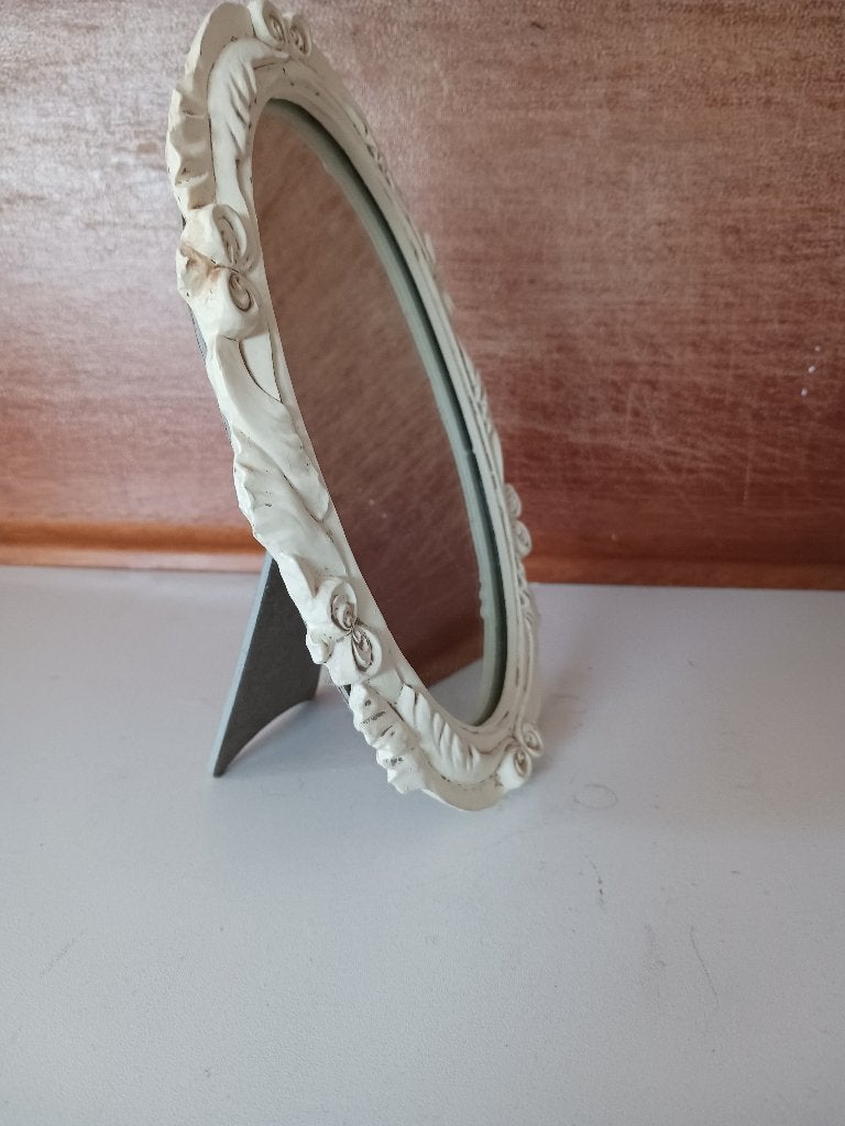 ovale spiegeltje in klassiek houten lijstje,, Huis en Inrichting, Woonaccessoires | Spiegels, Ophalen, Ovaal, Minder dan 50 cm