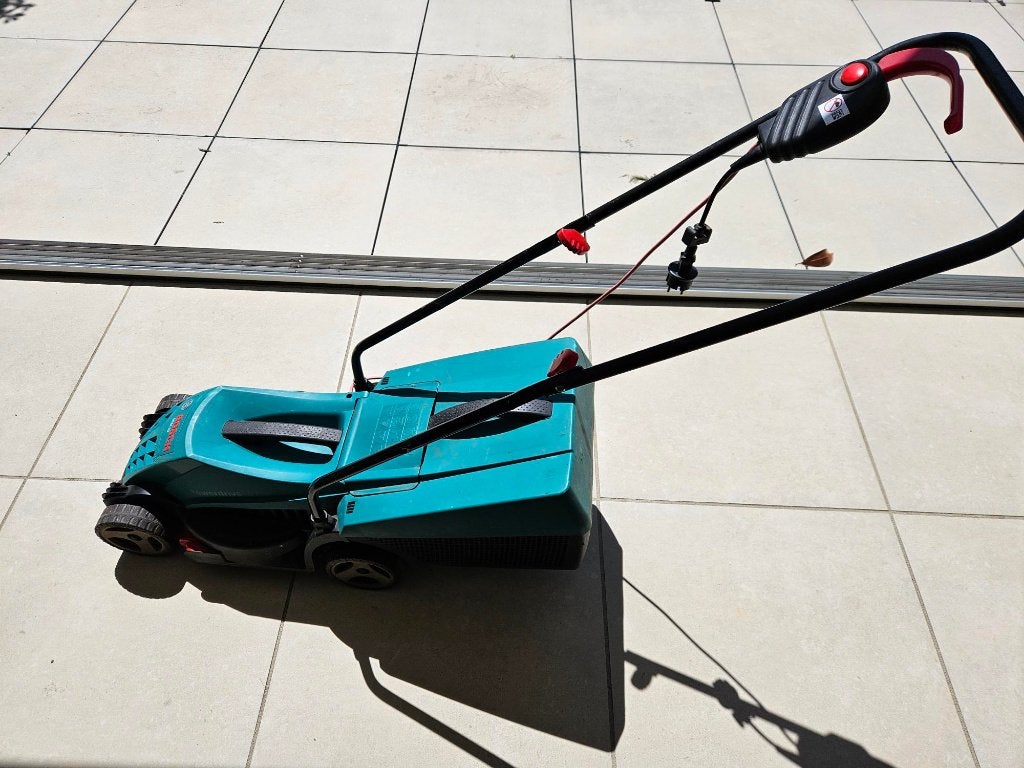 Grasmaaier, Ophalen, Cirkelmaaier, Gebruikt, Elektrische grasmaaier