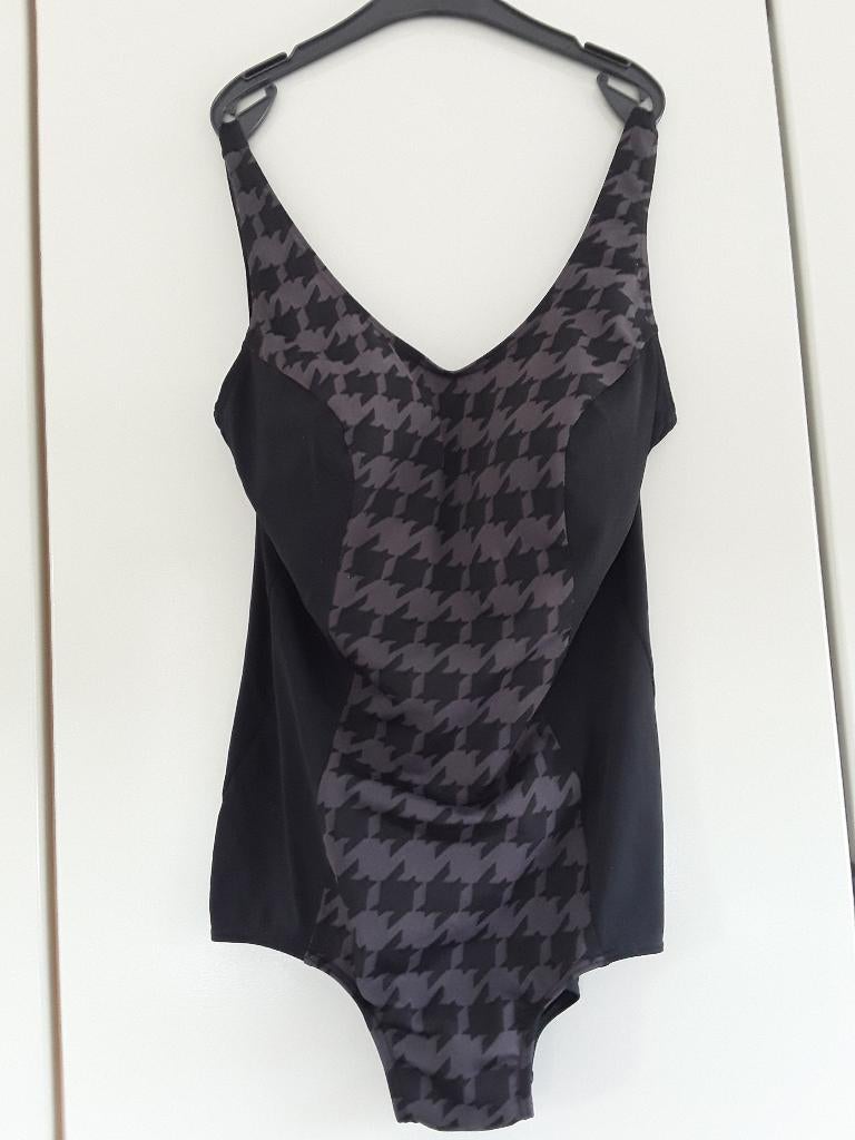 Tweka badpak maat 44, Kleding | Dames, Overige kleuren, Badpak, Ophalen of Verzenden, Zo goed als nieuw
