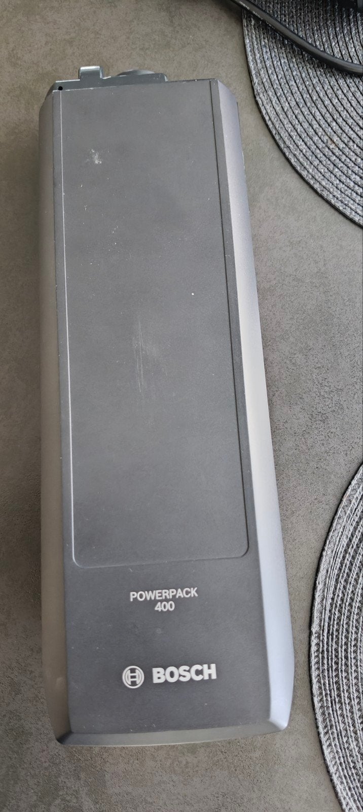 Bosch PowerPack 400 E-bike accu met lader, Fietsen en Brommers, Zo goed als nieuw