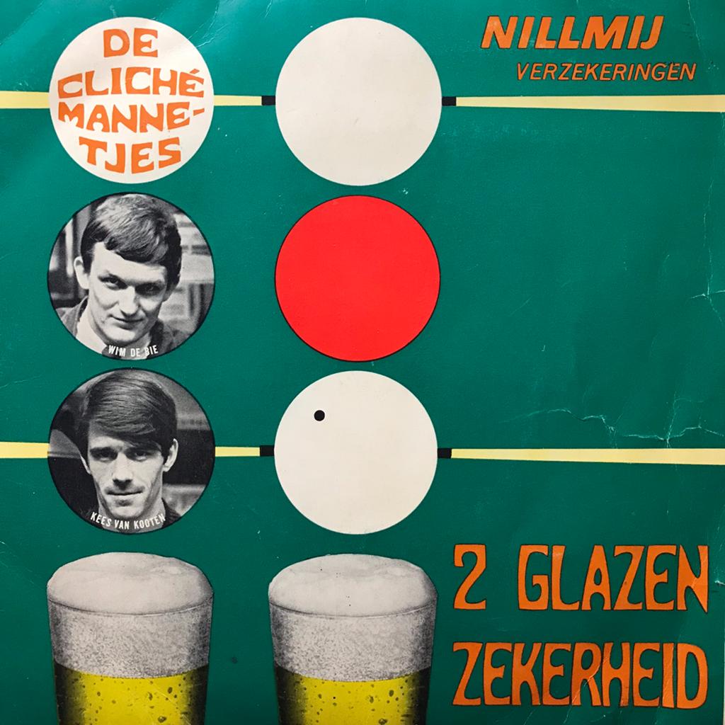 De Clichémannetjes - 2 glazen bier, Ophalen of Verzenden, Zo goed als nieuw, Nederlandstalig