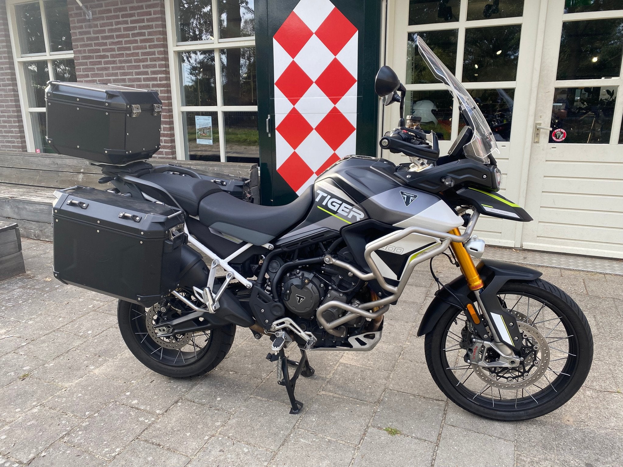 Triumph TIGER 900 RALLY ARAGON EDITION ABS (bj 2024), Motoren, 888 cc, Triumph Motorcycles Ltd., Bedrijf, After.sales@triumph.co.uk