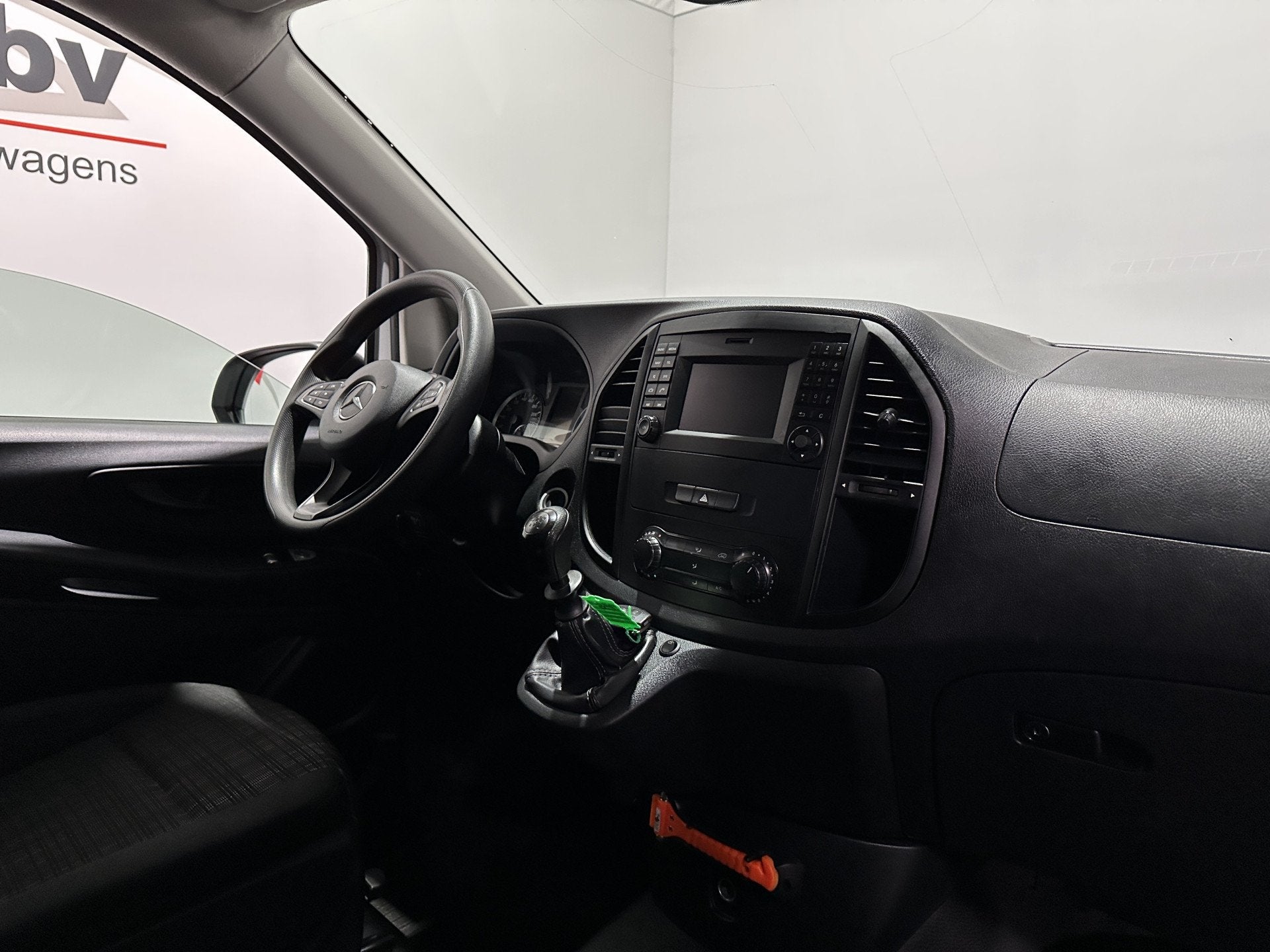 Mercedes-Benz Vito 111 CDI Extra Lang - Airco / PDC / Trekha, Auto's, Voorwielaandrijving, 15 km/l, Gebruikt, Euro 6