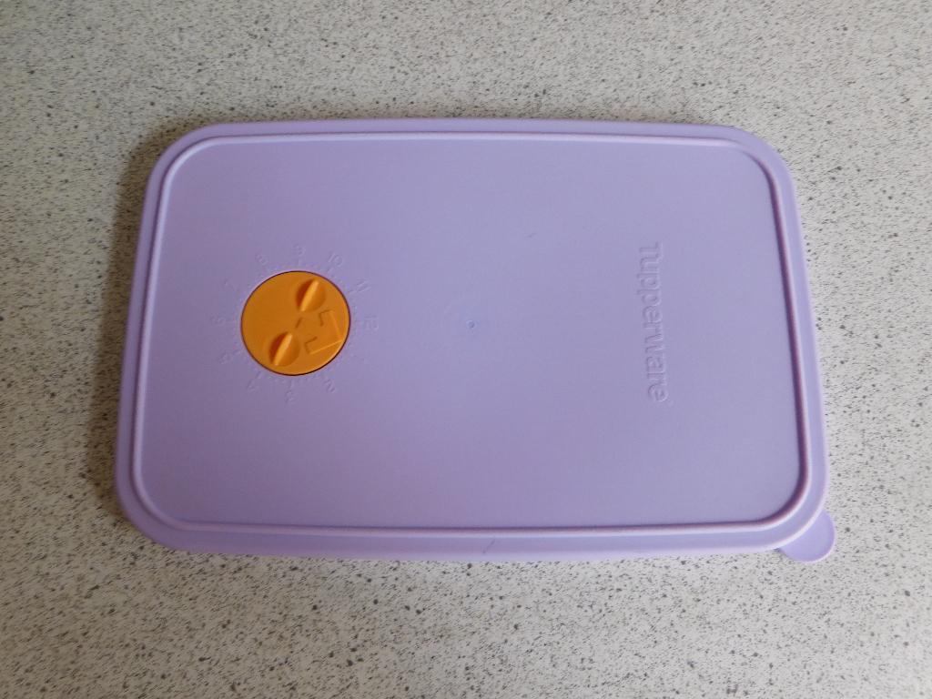 Tupperware Diepvries deksel draaiknop Lila, Ophalen of Verzenden, Gebruikt, Paars, Overige typen