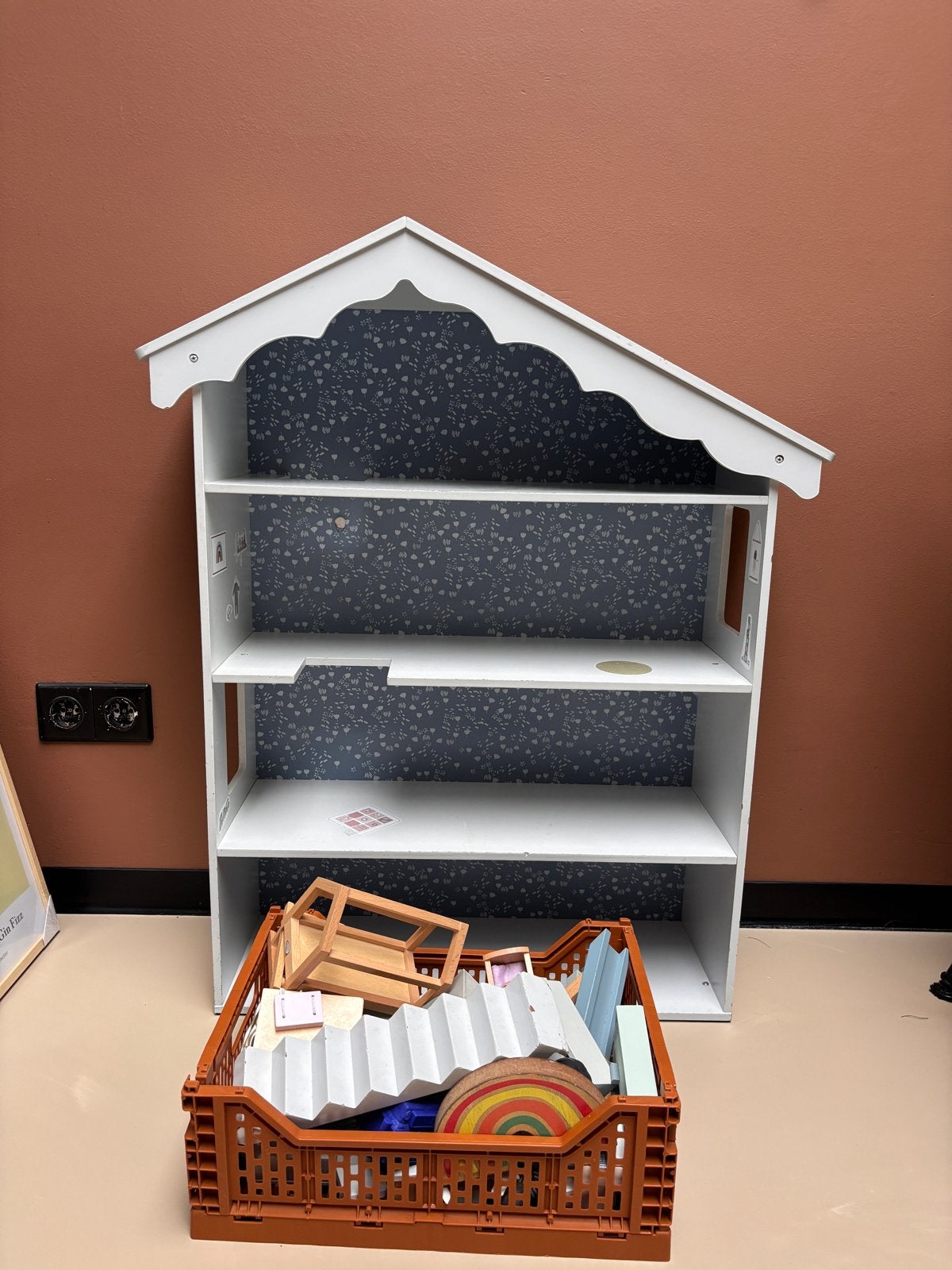Petit Amelie Houten Poppenhuis met Meubels en Poppen, Ophalen, Zo goed als nieuw, Poppenhuis