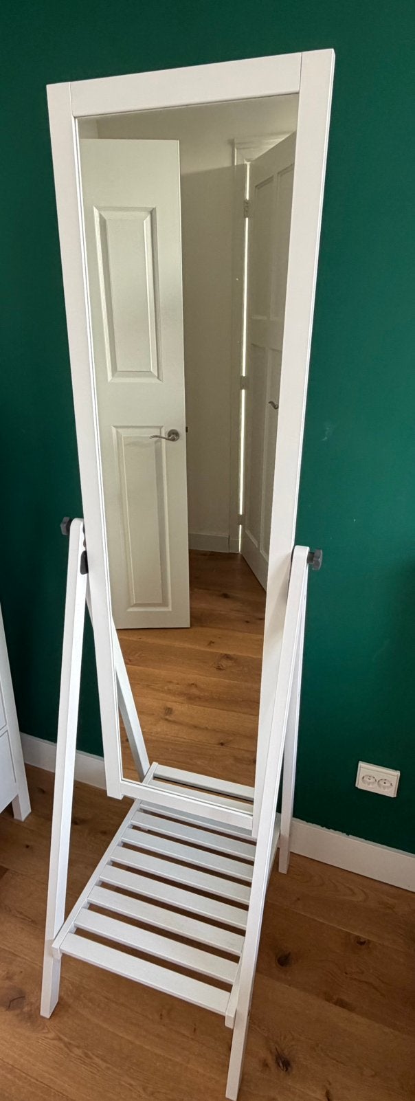 Elegant White Full-Length Mirror – Excellent Condition, Ophalen, Minder dan 50 cm, Zo goed als nieuw, Minder dan 100 cm
