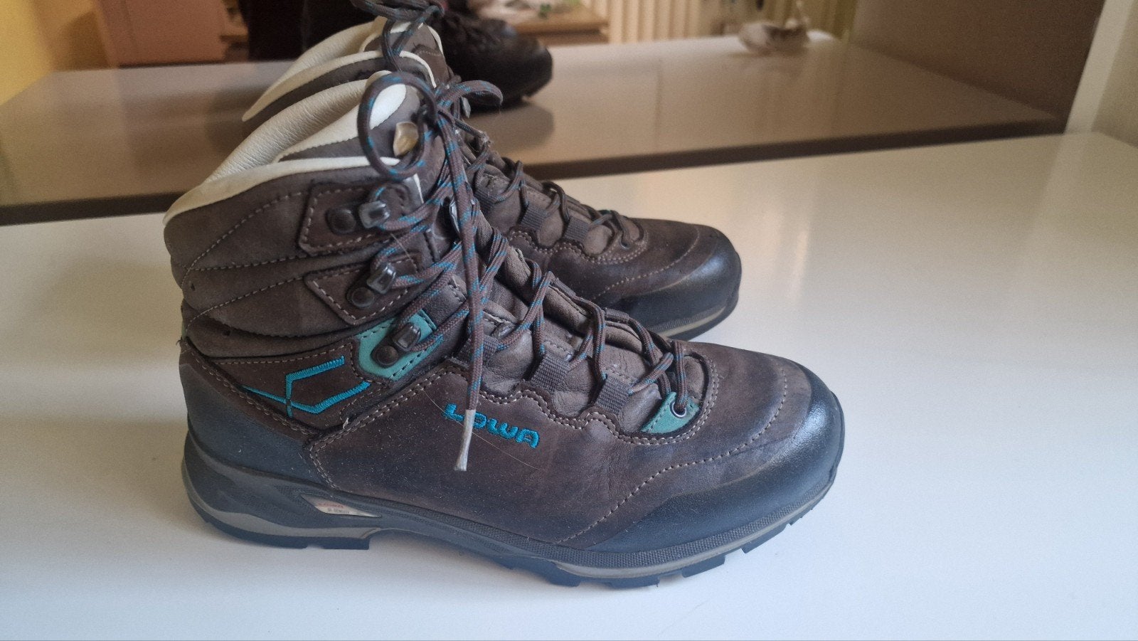 Lowa bergwandelschoenen 39 Climate controle, Ophalen of Verzenden, Zo goed als nieuw, Wandelschoenen