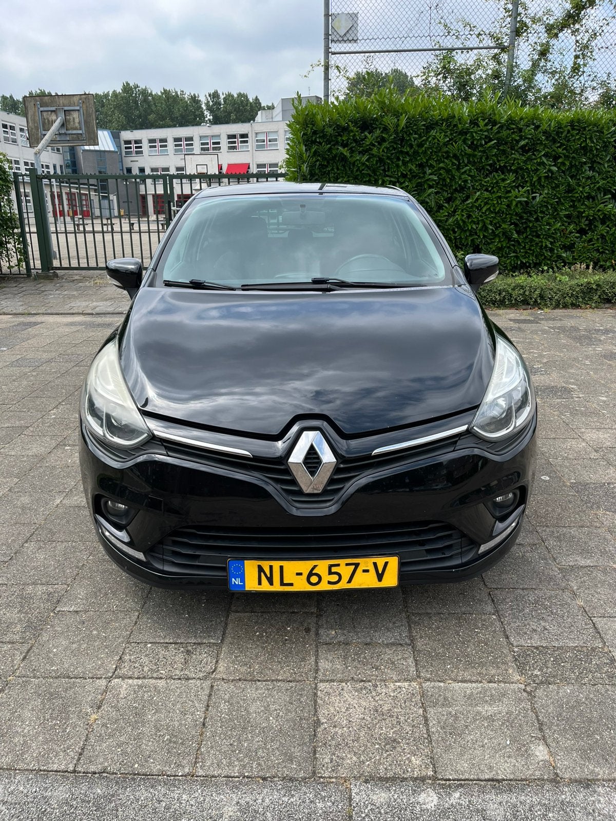 Renault Clio Energy TCe 90pk Eco2 S&S 2017 Zwart, Auto's, Renault, Voorwielaandrijving, 898 cc, Stof, Origineel Nederlands