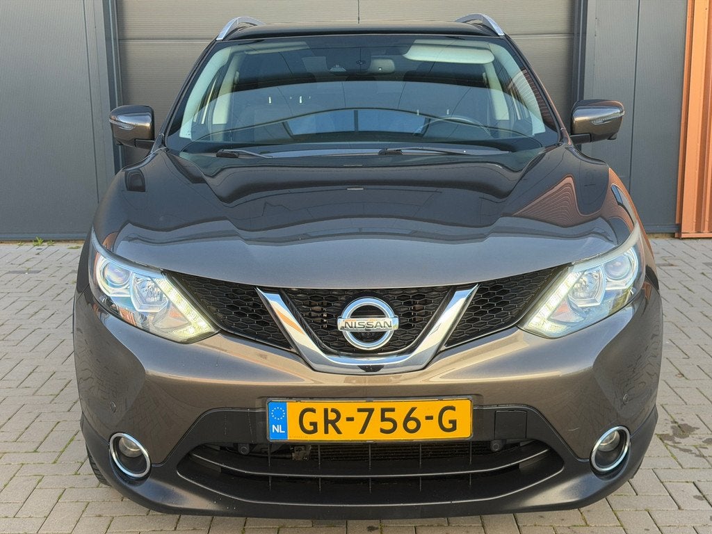 Nissan Qashqai 1.2 Connect Edition|360 Graden Camera|Pano|Tr, Euro 5, Gebruikt, Zwart, 4 cilinders