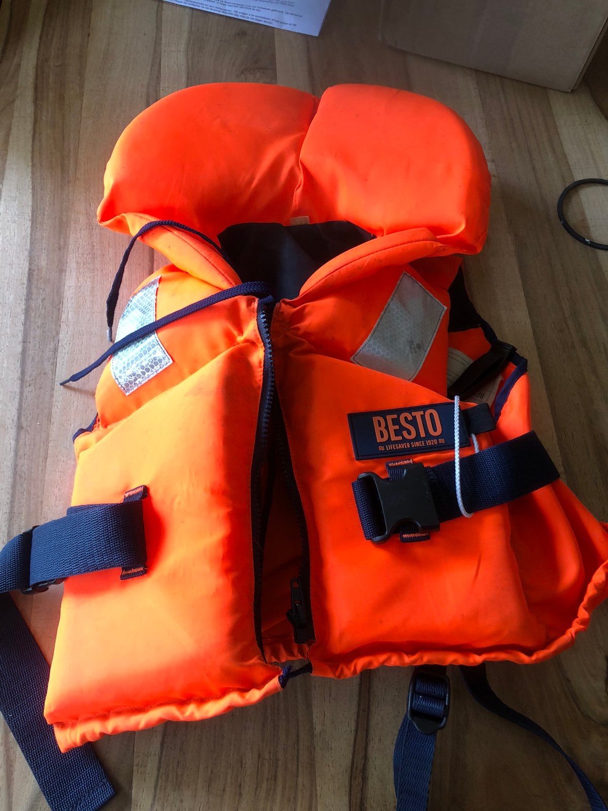 Besto reddings/zwemvest 20-30 kg, Watersport en Boten, Ophalen, Gebruikt, Kind, Reddingsvest of Zwemvest