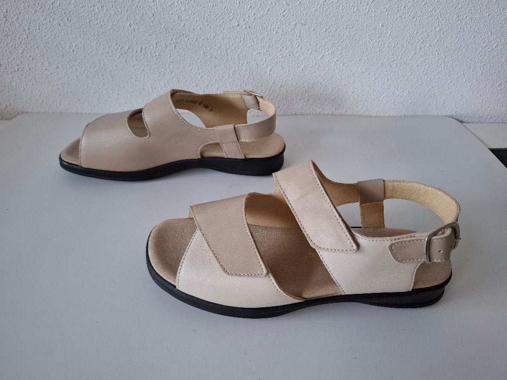 <>  Nieuwe Intersko Ladysko sandalen MAAT 39 G Type Saphira, Kleding | Dames, Verzenden, Intersko Ladysko, Beige, Nieuw