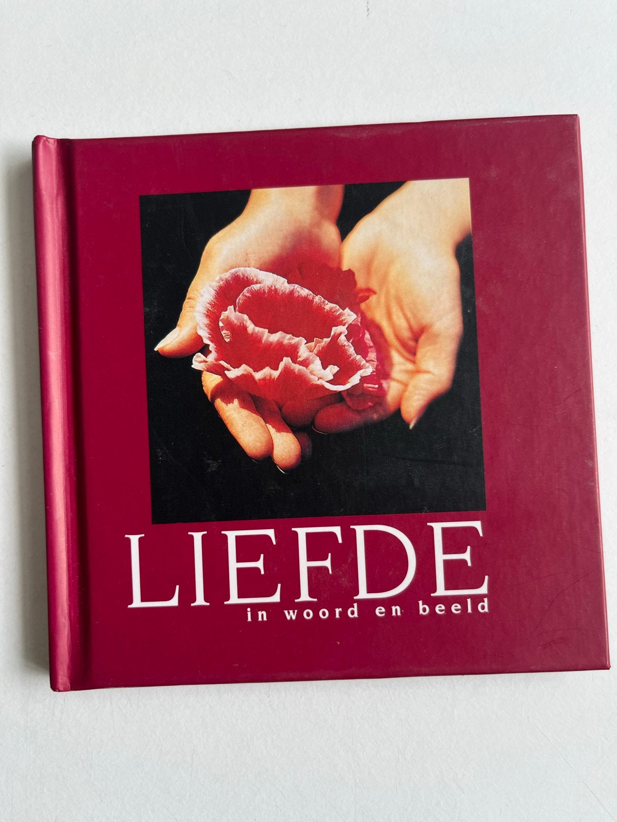 Liefde in woord en beeld - Inspirerend geschenkboek, Ophalen of Verzenden, Zo goed als nieuw, Nederland
