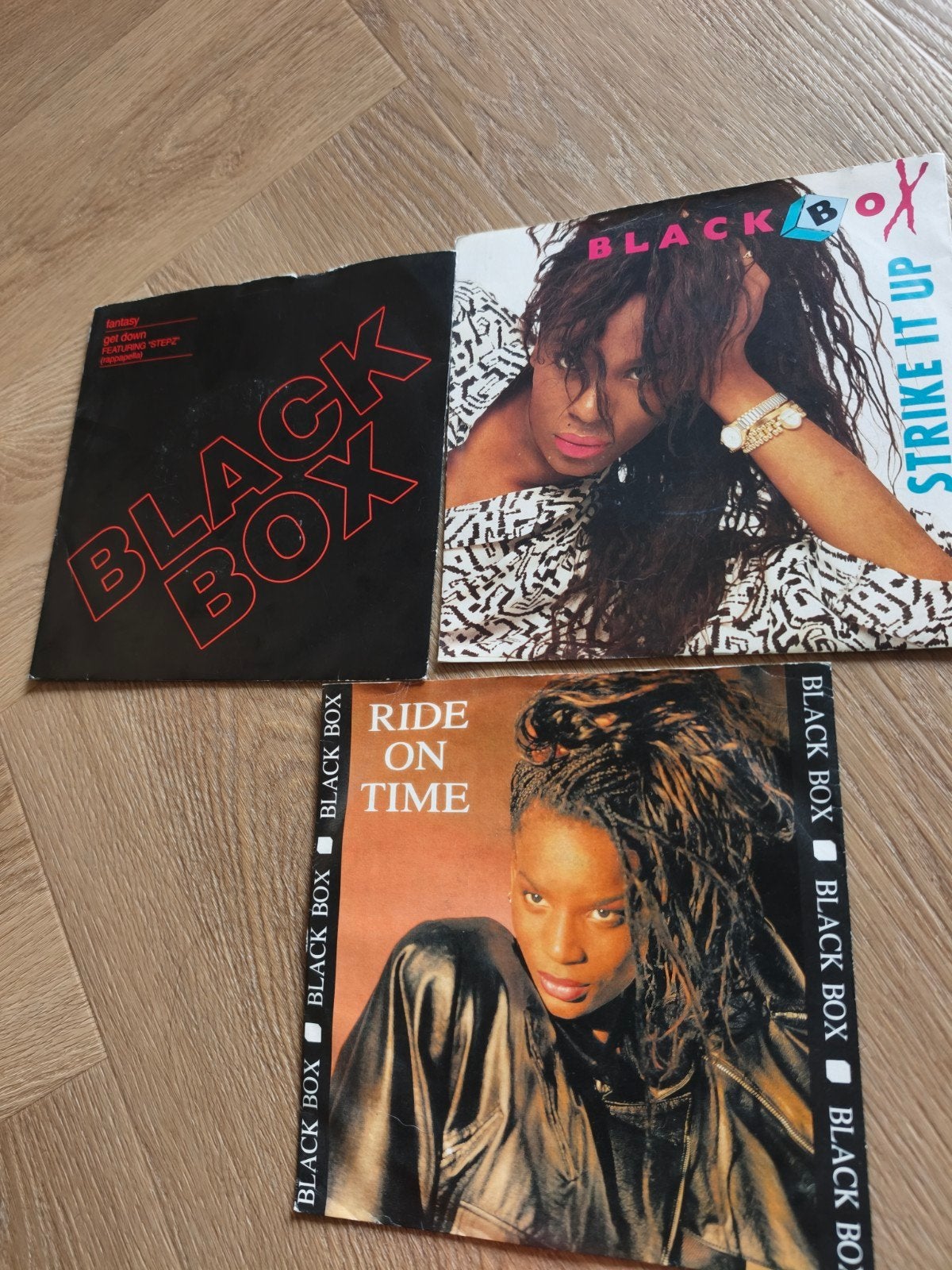 Black Box Vinyl Singles - Ride on Time, Strike It Up, Gebruikt, Originele persing, 7 inch, Ophalen of Verzenden