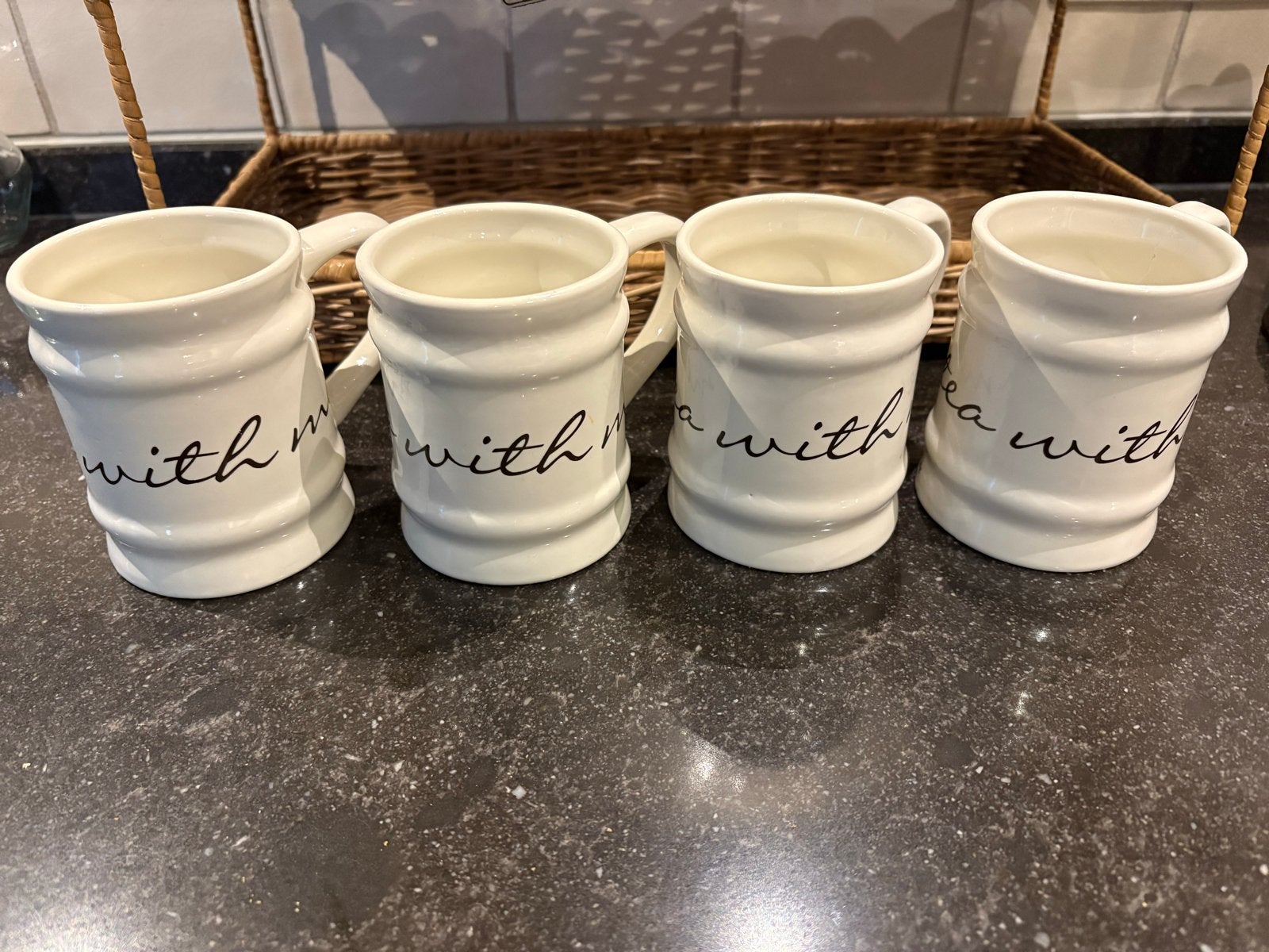 Rivièra Maison Thee Mokken - Have Tea With Me, Ophalen of Verzenden, Zo goed als nieuw, Steen/keramiek, Wit