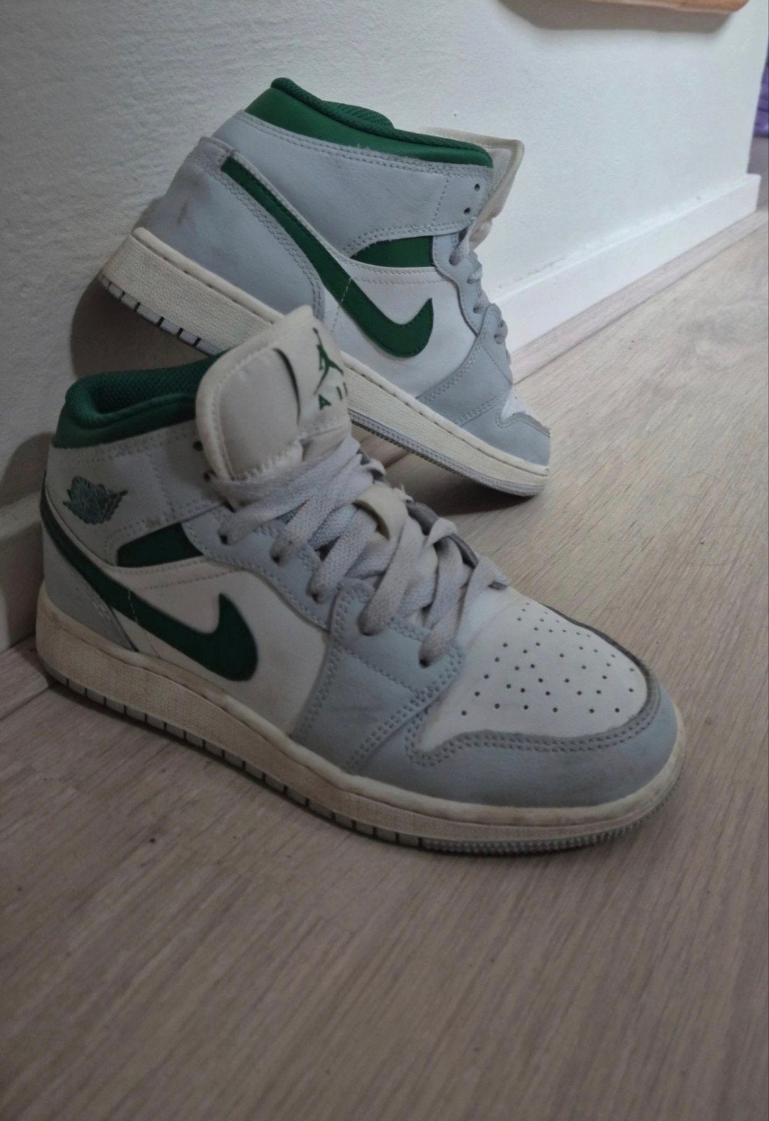 Jordan 1 Mid 'Lucky Green' sneakers - Maat 36.5, Ophalen of Verzenden, Gedragen, Overige kleuren