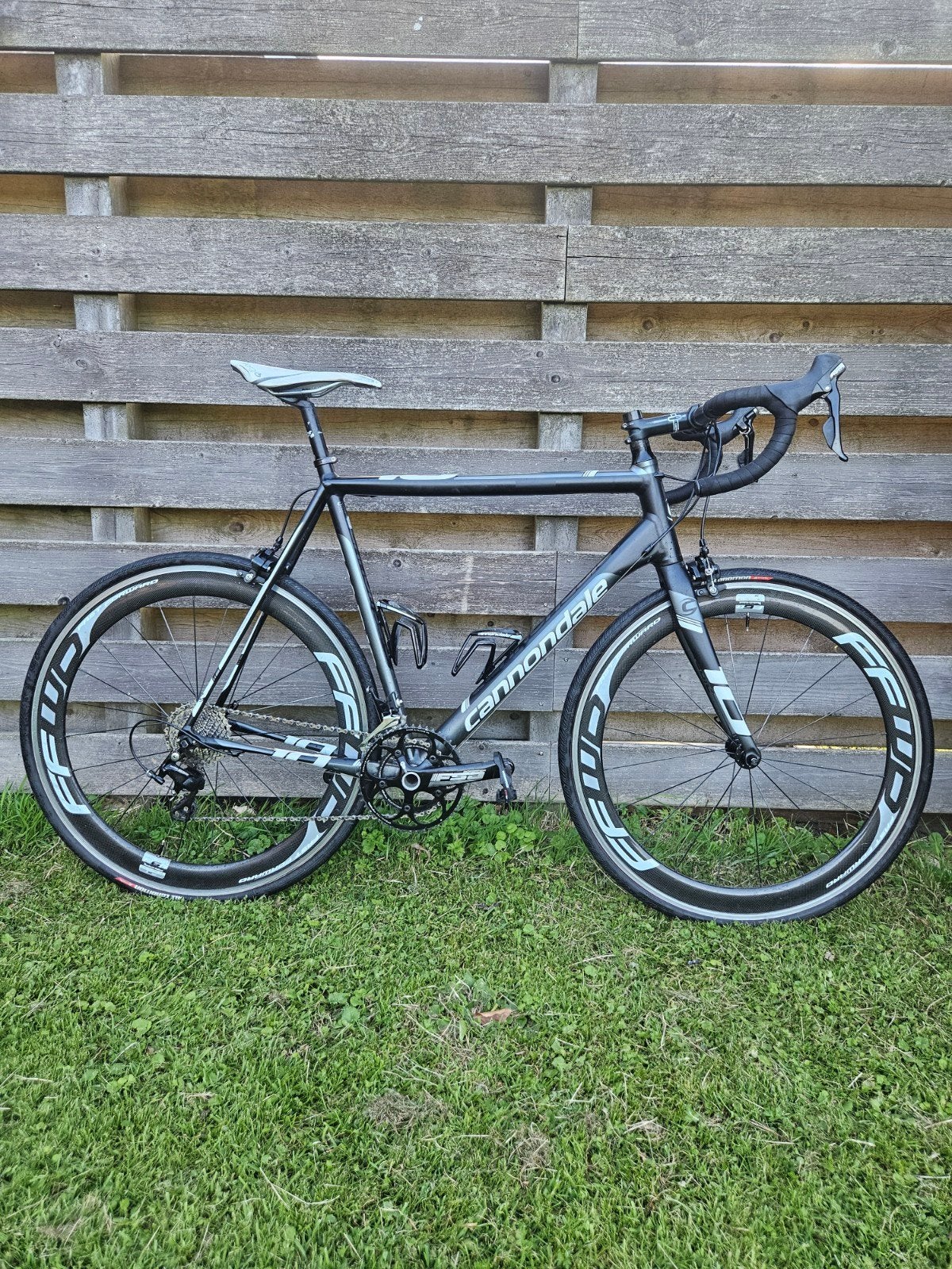 Cannondale CAAD10 105 Shimano racefiets - FFWD carbon wielen, Ophalen, 28 inch, Aluminium, 57 tot 61 cm