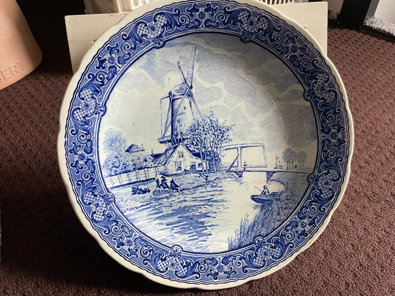 Delfts blauw wandbord met Hollandse molen en landschap, Antiek en Kunst, Antiek | Wandborden en Tegels, Ophalen of Verzenden