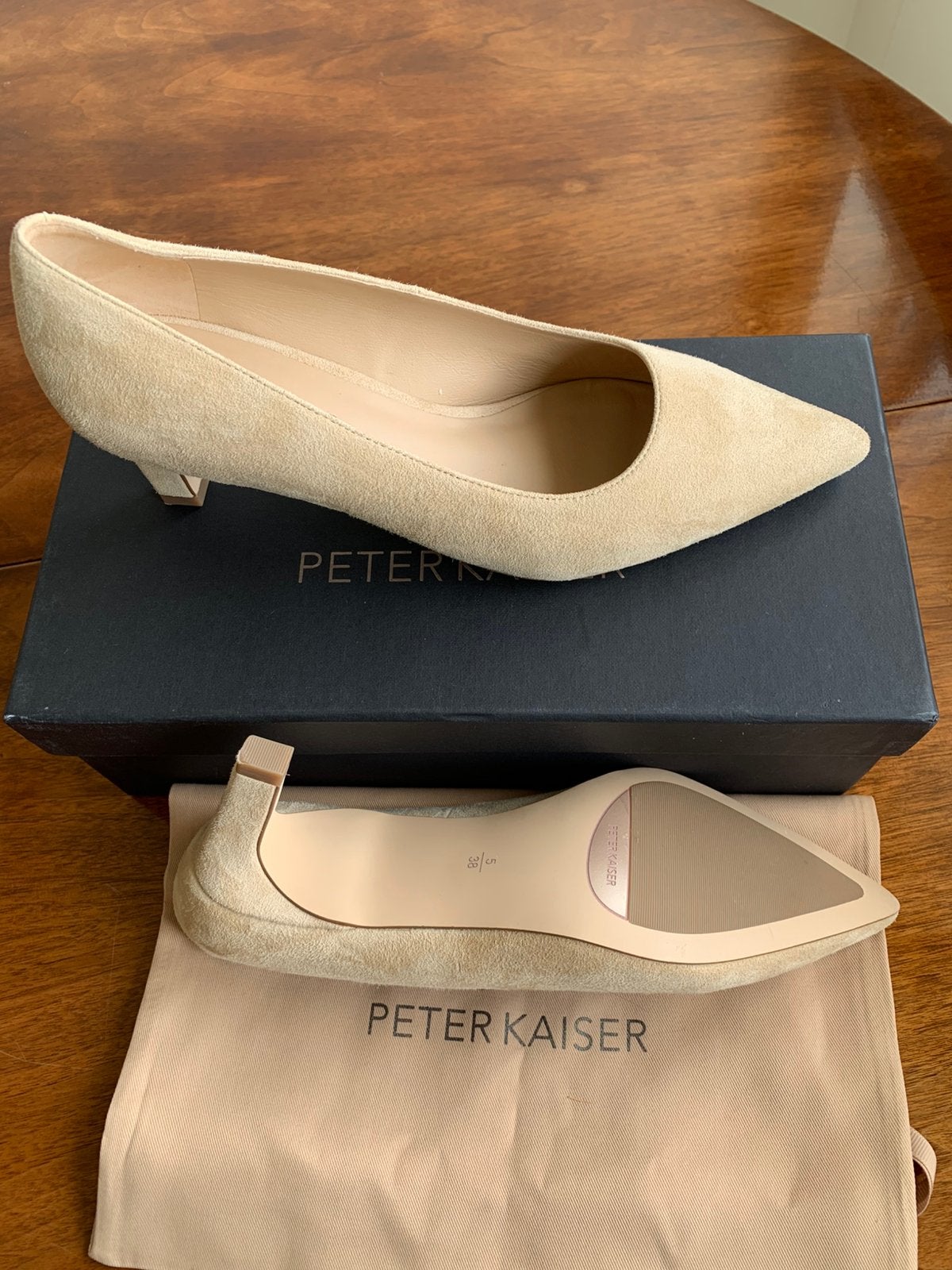 Peter Kaiser pump zandkleurig maat 38, Pumps, Overige kleuren, Nieuw, Ophalen of Verzenden
