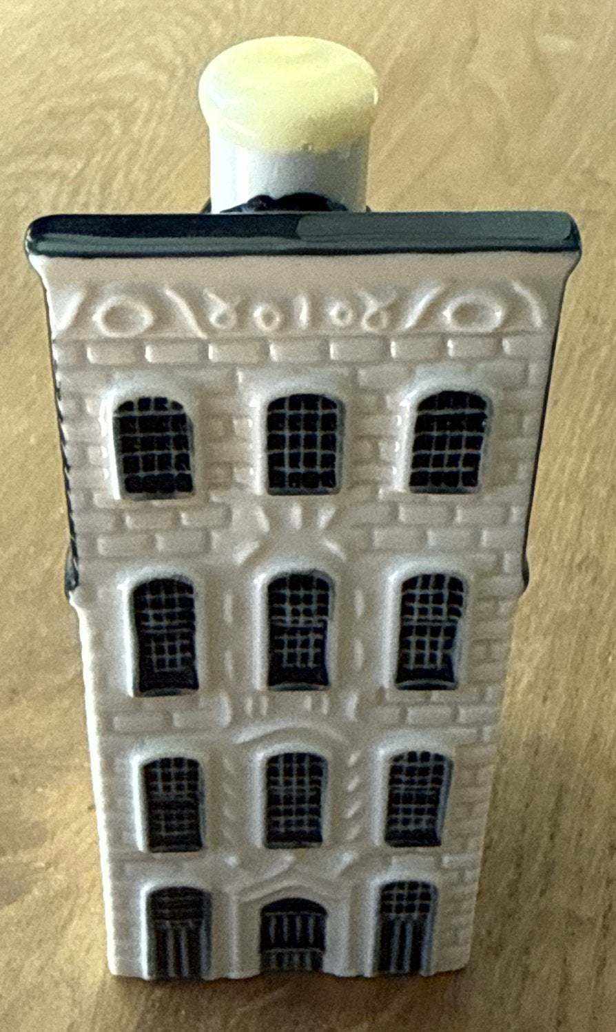 KLM Huisje 27 Bols Jenever - gevuld-, Ophalen, Nieuw, 21 t/m 40, Gevuld