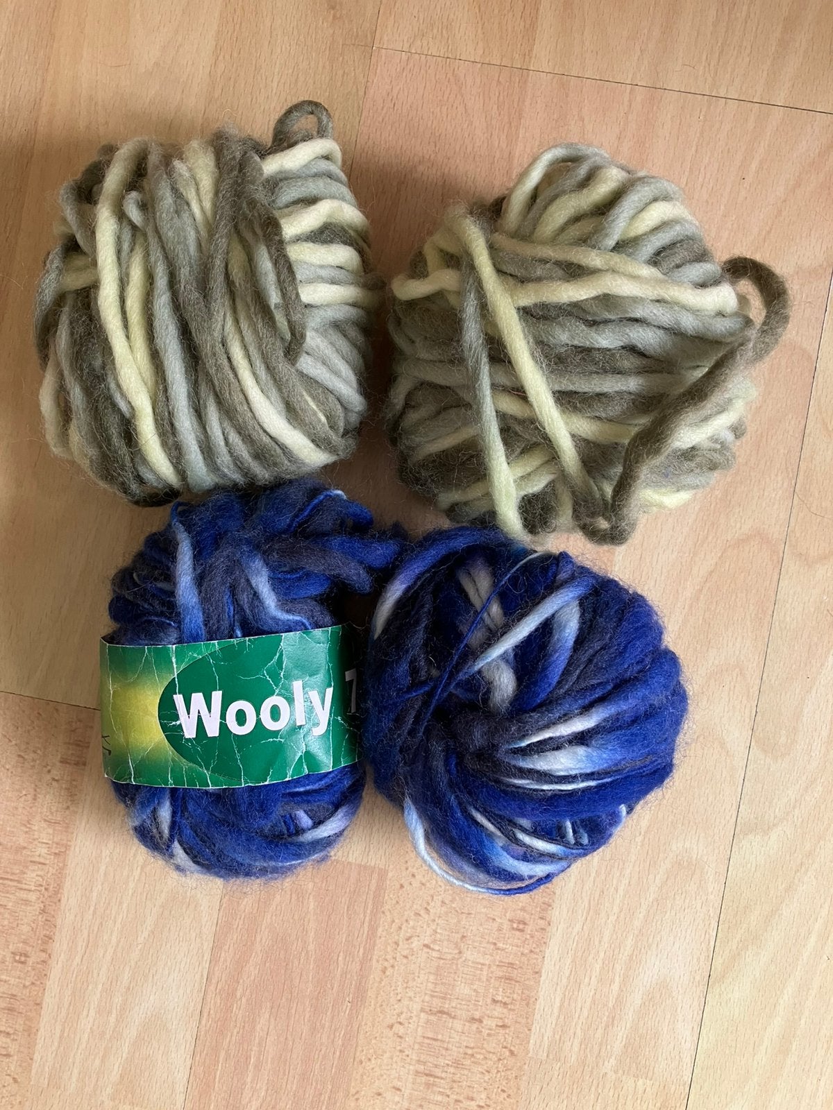 Wooly 4 bolletjes lontwol van 50 gram 100% wol, Ophalen of Verzenden, Nieuw, Breien of Haken, Wol of Garen