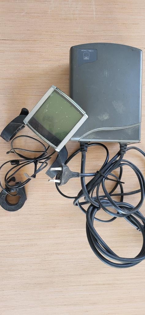 Sparta fiets acculader met fietscomputer, Ophalen of Verzenden, Gebruikt