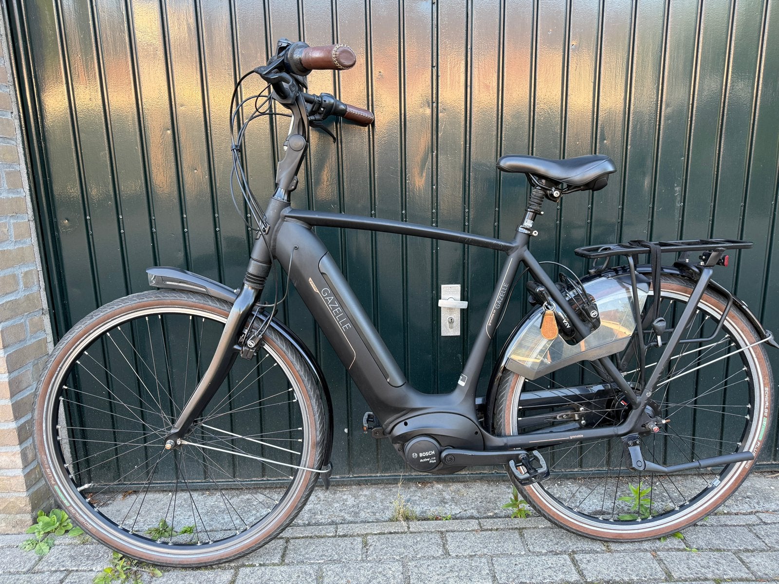 Gazelle Grenoble C8+ 500wh 57cm Bosch Active Line Plus, 55 tot 59 cm, Ophalen, Zo goed als nieuw, Gazelle