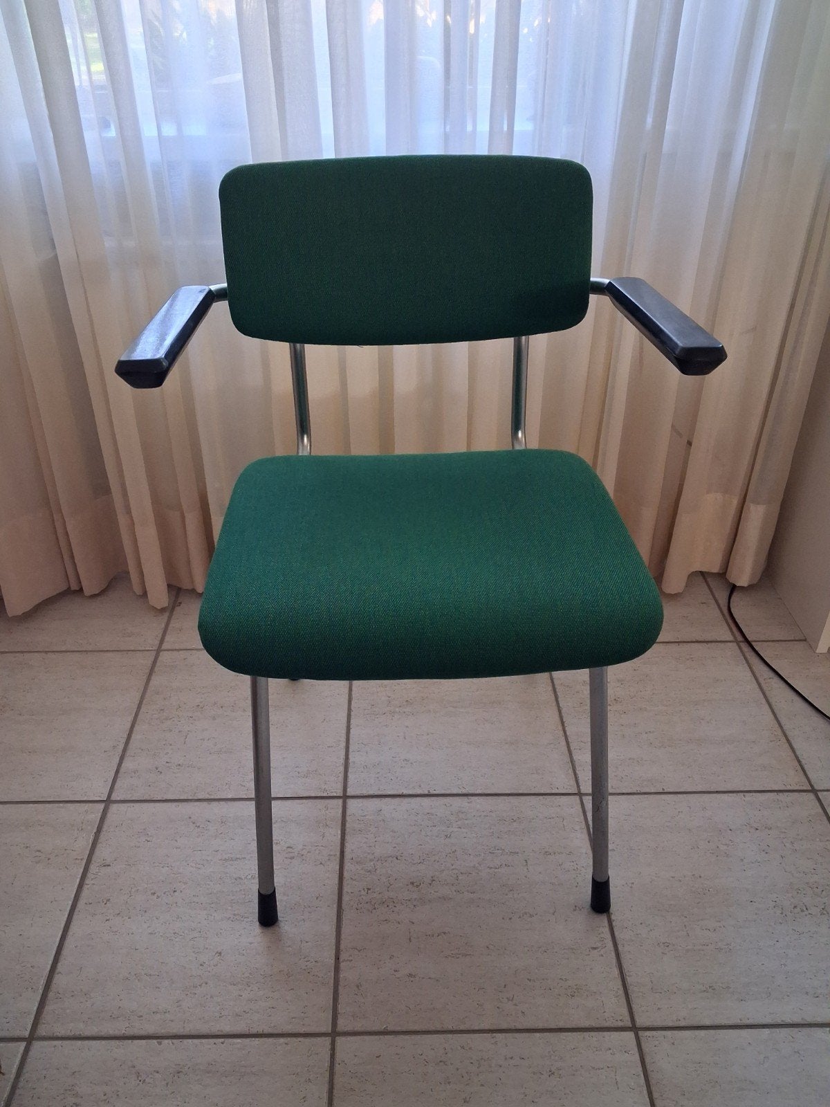 Vier Gispen stoelen uit de jaren '60, Ophalen
