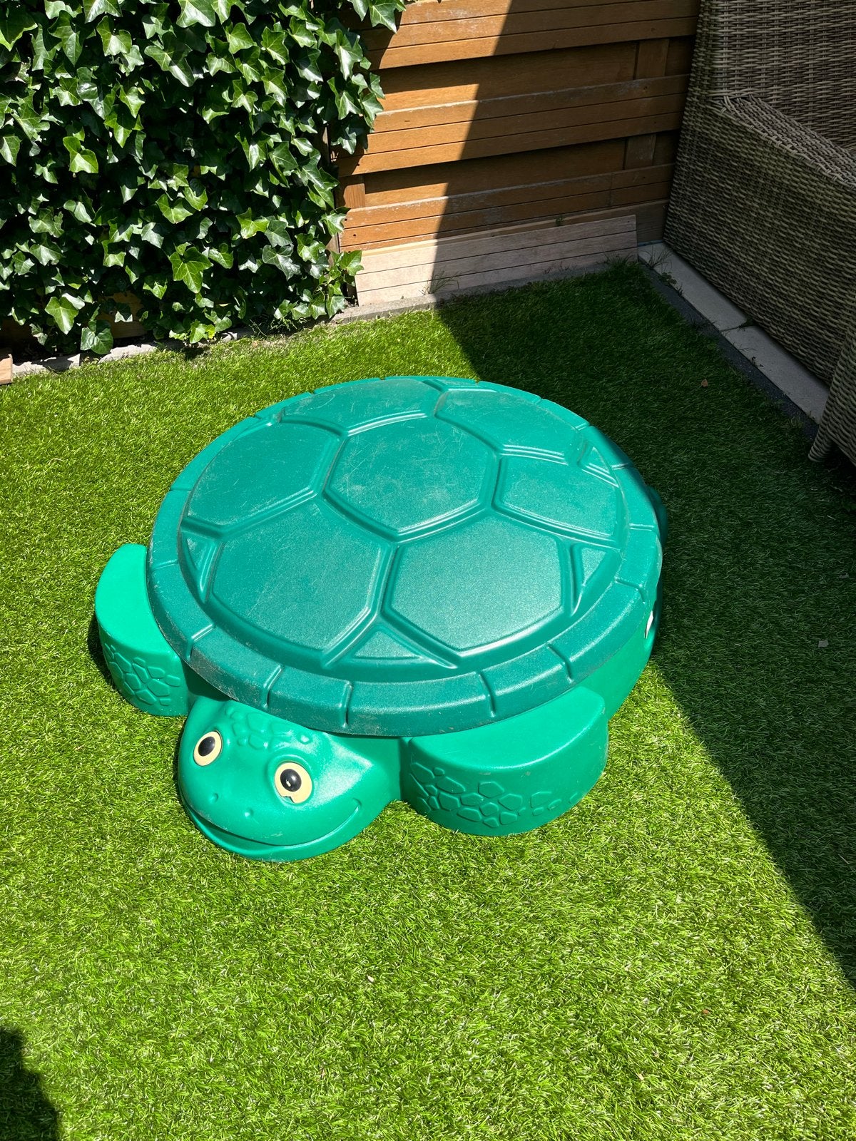 Schildpad zandbak met deksel, Ophalen, Gebruikt