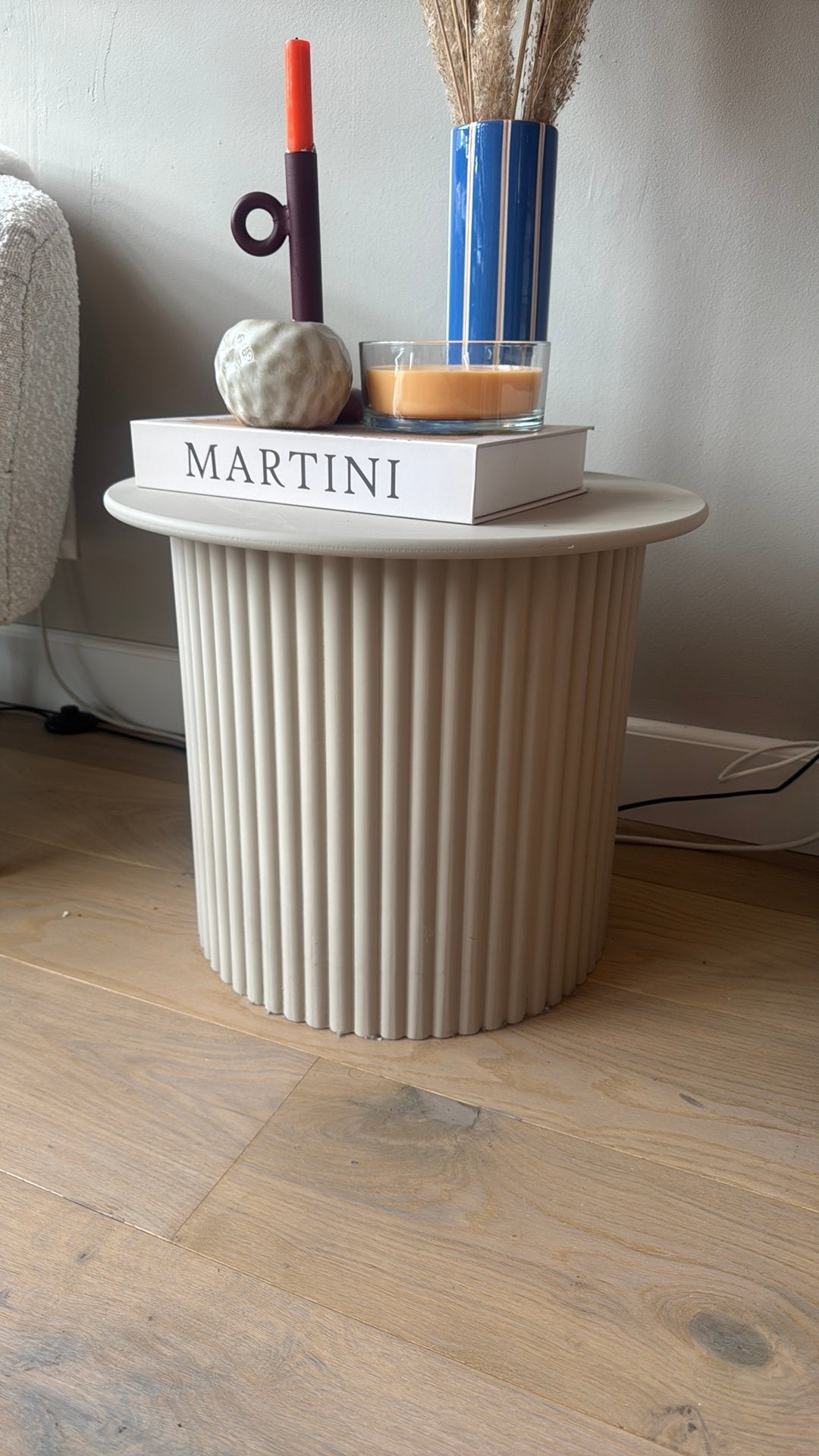 Bijzettafel Leen Bakker, Huis en Inrichting, Tafels | Bijzettafels, Minder dan 55 cm, Rond, Zo goed als nieuw, Ophalen
