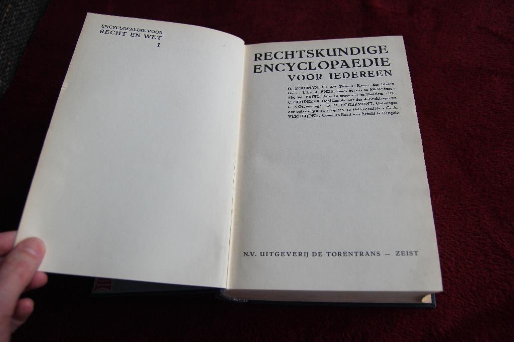 Rechtskundige encyclopaedie voor iedereen 1934, Boeken, Encyclopedieën, Gelezen, Overige onderwerpen, Ophalen of Verzenden