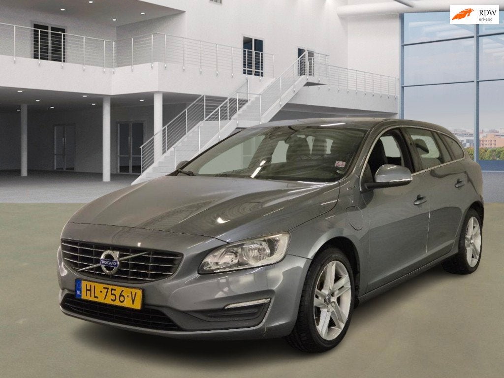 Volvo V60 2.4 D6 Twin Engine Momentum NAVI PSENSOR CRUISE TR, Automaat, Euro 6, 1880 kg, 4x4