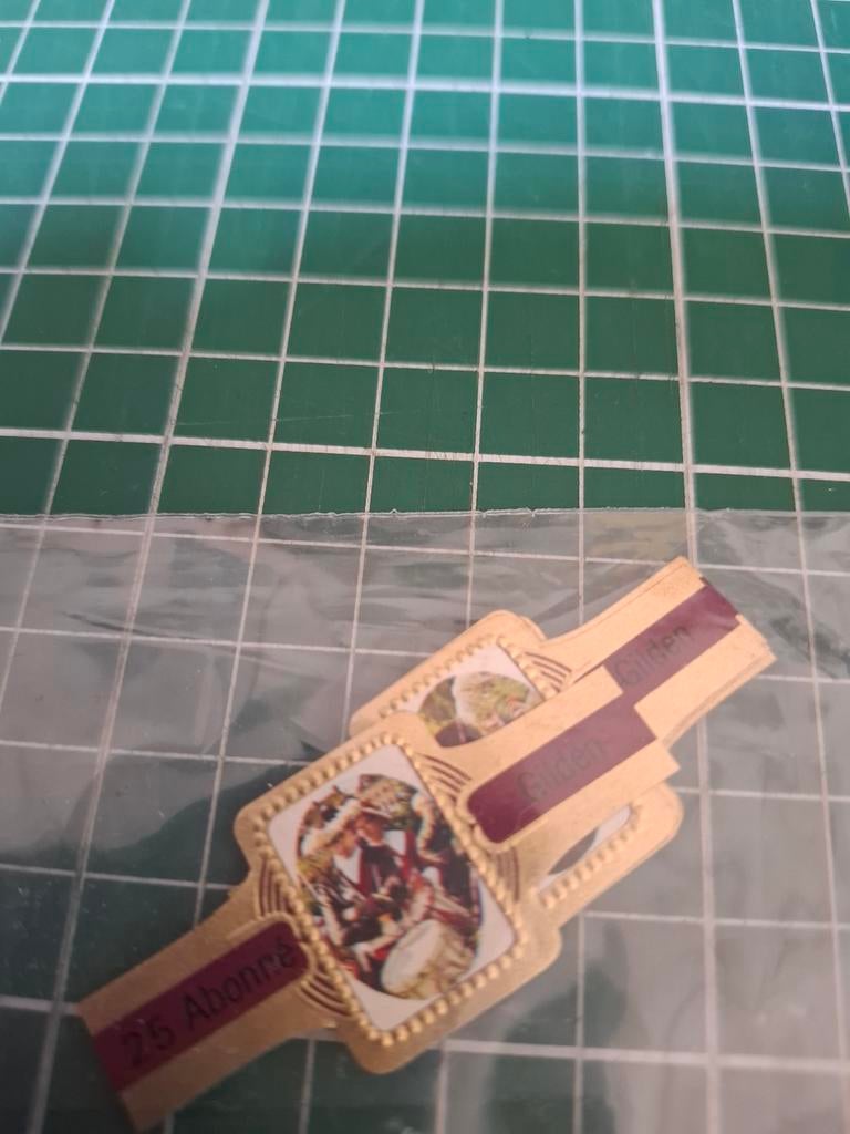 Vintage Sigarenbandjes - 25 Abonné en Gilten, Ophalen of Verzenden, Gebruikt
