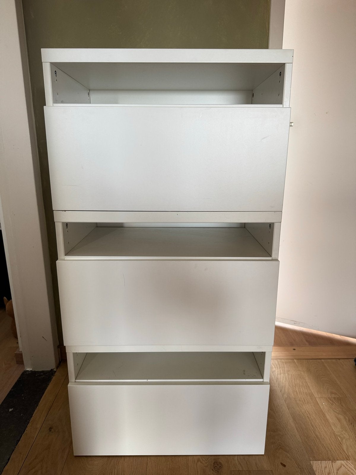 Ikea Besta Meubelkast - Gebruikt met gebruik sporen, Ophalen, Gebruikt