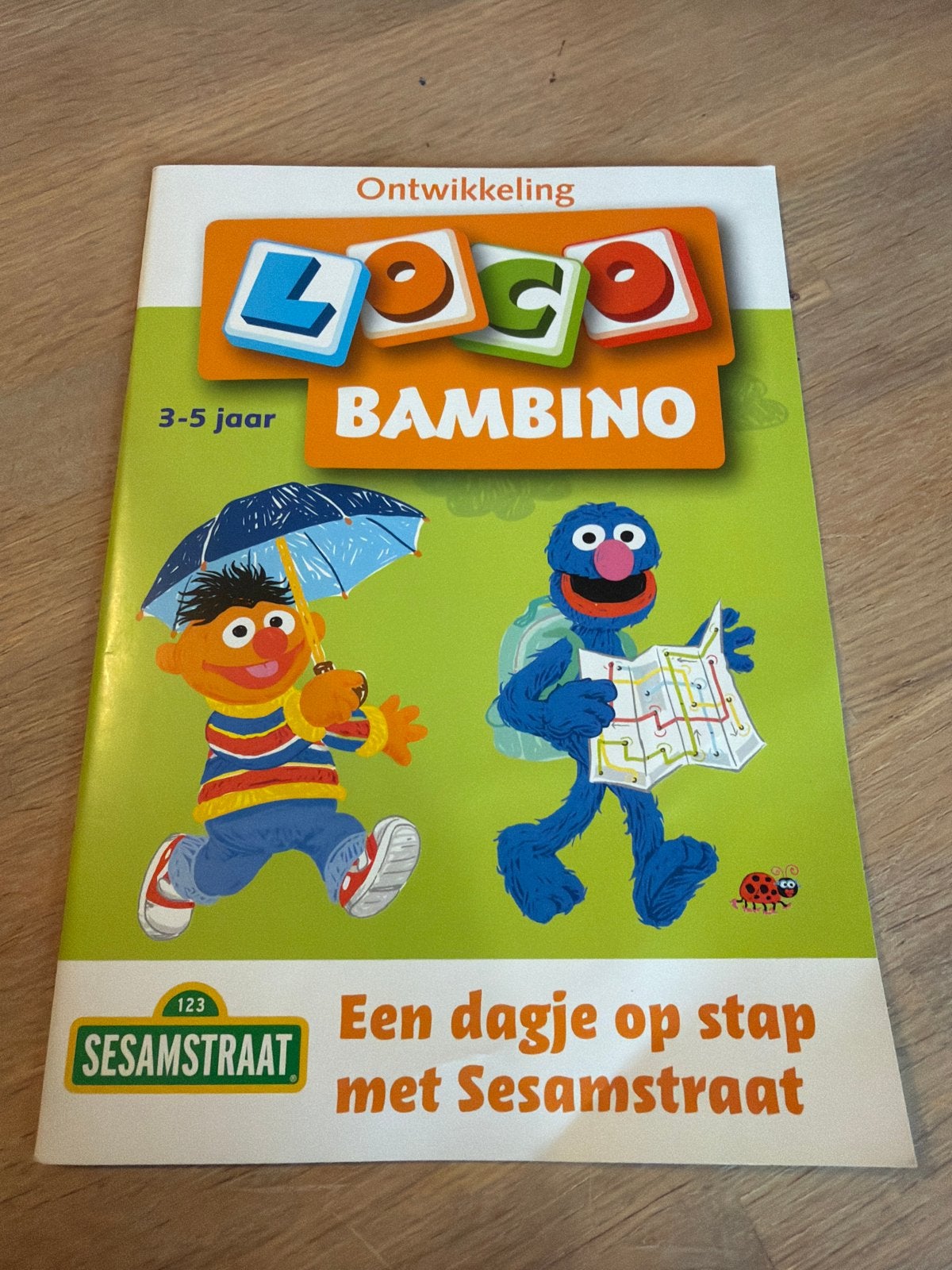 LOCO Bambino: Een dagje op stap met Sesamstraat (3-5 jaar), Ophalen of Verzenden, Zo goed als nieuw, 3 tot 4 jaar
