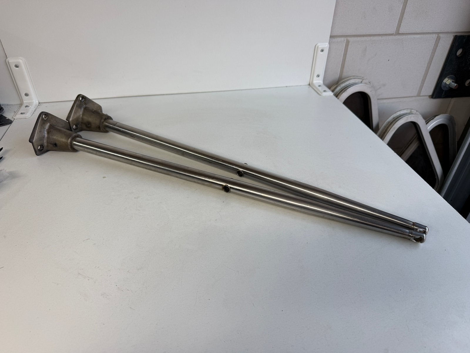 2 x RVS scepter 70 cm met scepterpot, Ophalen of Verzenden, Gebruikt, Overige typen