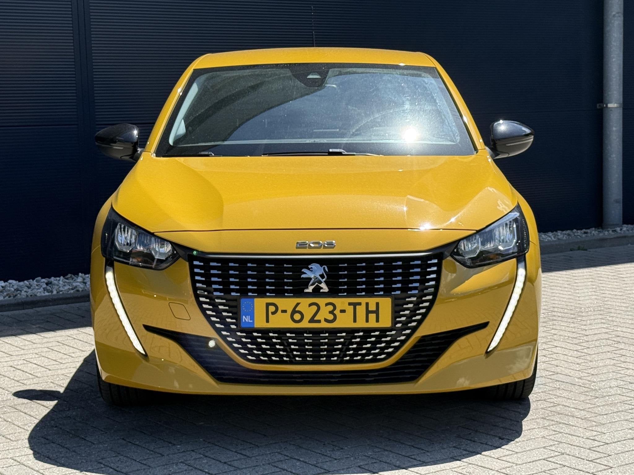 Peugeot 208 1.2 PureTech Allure Pack 75pk | Navigatie | Appl, Auto's, Stof, Euro 6, 1199 cc, Handgeschakeld