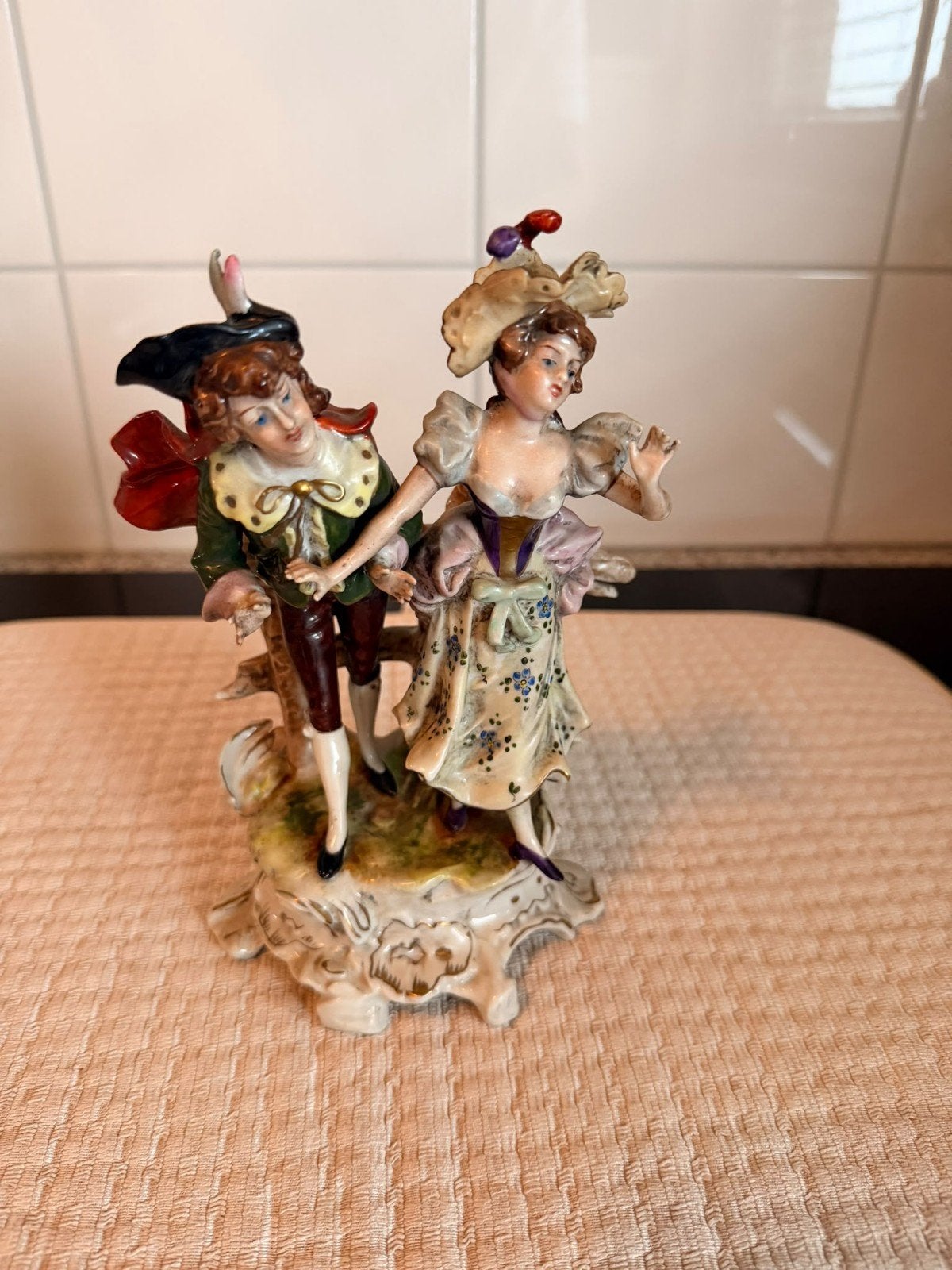 Antieke porseleinen beeldjes - set van 2, Ophalen of Verzenden