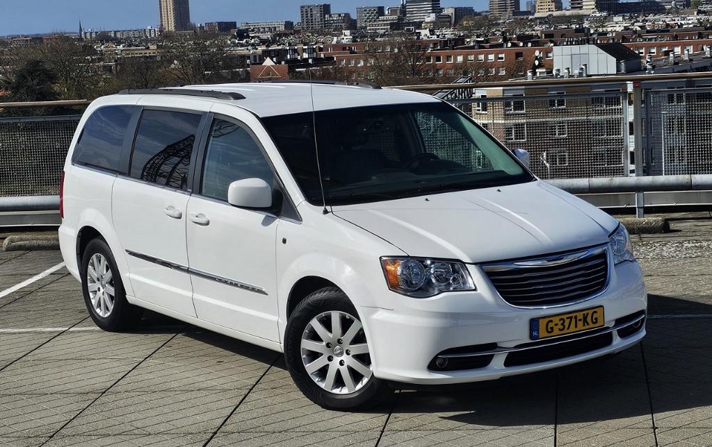 Chrysler Grand Voyager / Town Country / 3.6 V6 / 7persoons ✅, USB, Zwart, Grand Voyager, 7 stoelen