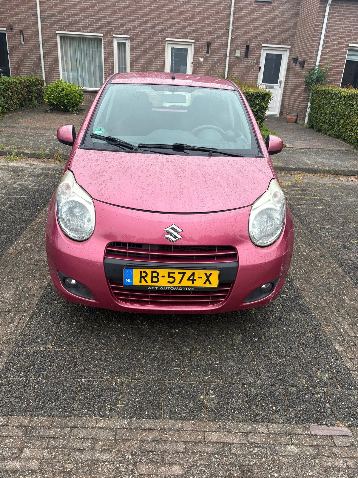 Suzuki Alto 1.0 2009 Rood, Voorwielaandrijving, 200 kg, 4 stoelen, Handgeschakeld