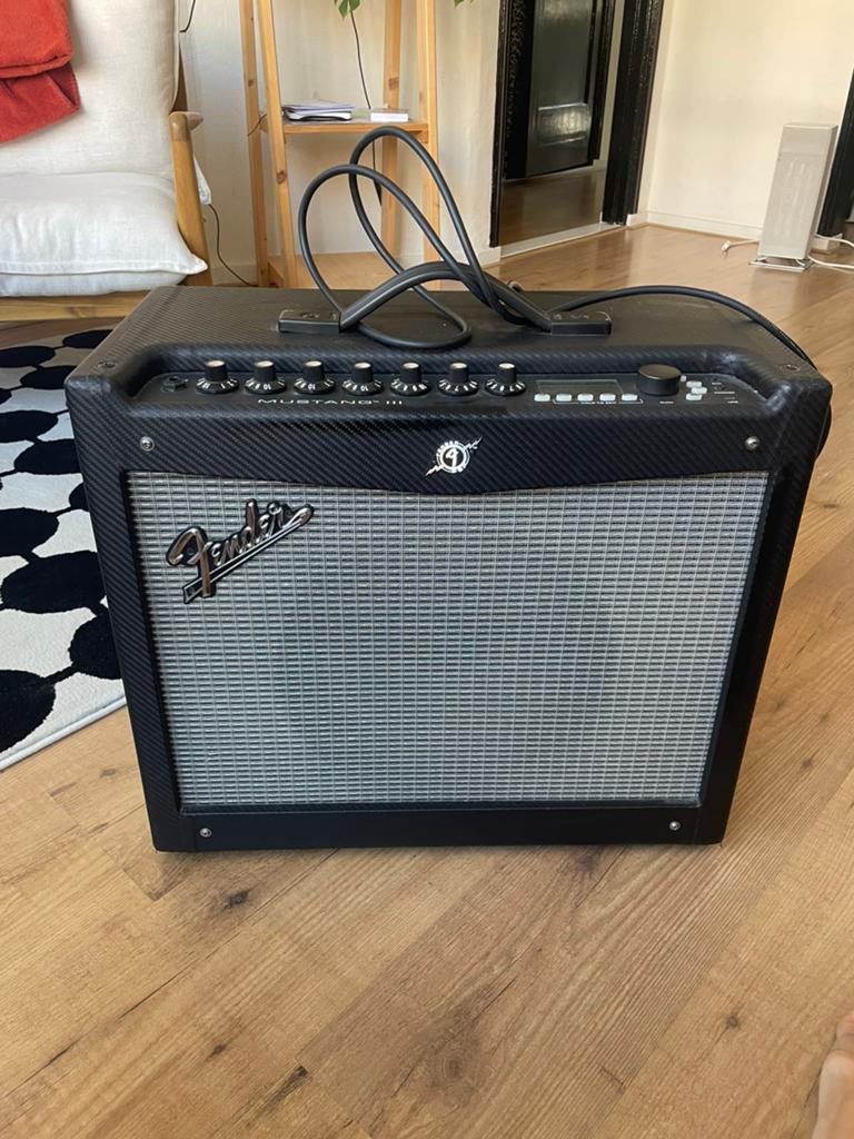 Fender MUSTANG III Guitar Amp, Ophalen, Zo goed als nieuw, Gitaar, 100 watt of meer