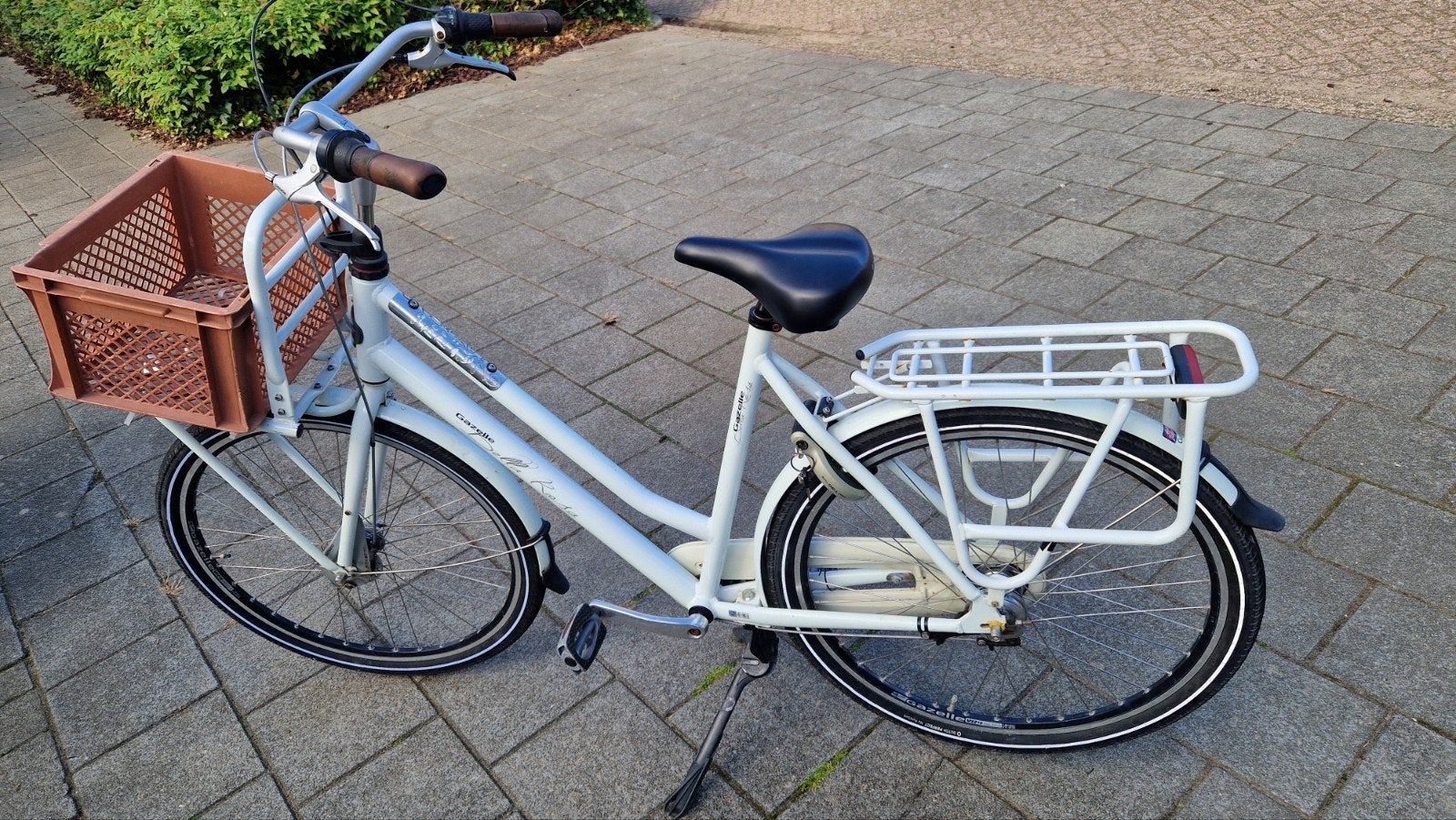 gazelle damesfiets wit, Fietsen en Brommers, Ophalen, Gebruikt, Versnellingen, 56 cm of meer