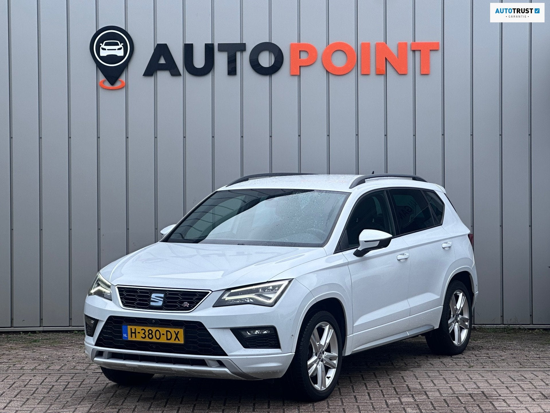 Seat Ateca 1.5 TSI FR Bus excl bpm btw ALCANTARA TREKHAAK DE, Voorwielaandrijving, Dealer onderhouden, 4 cilinders, 150 pk