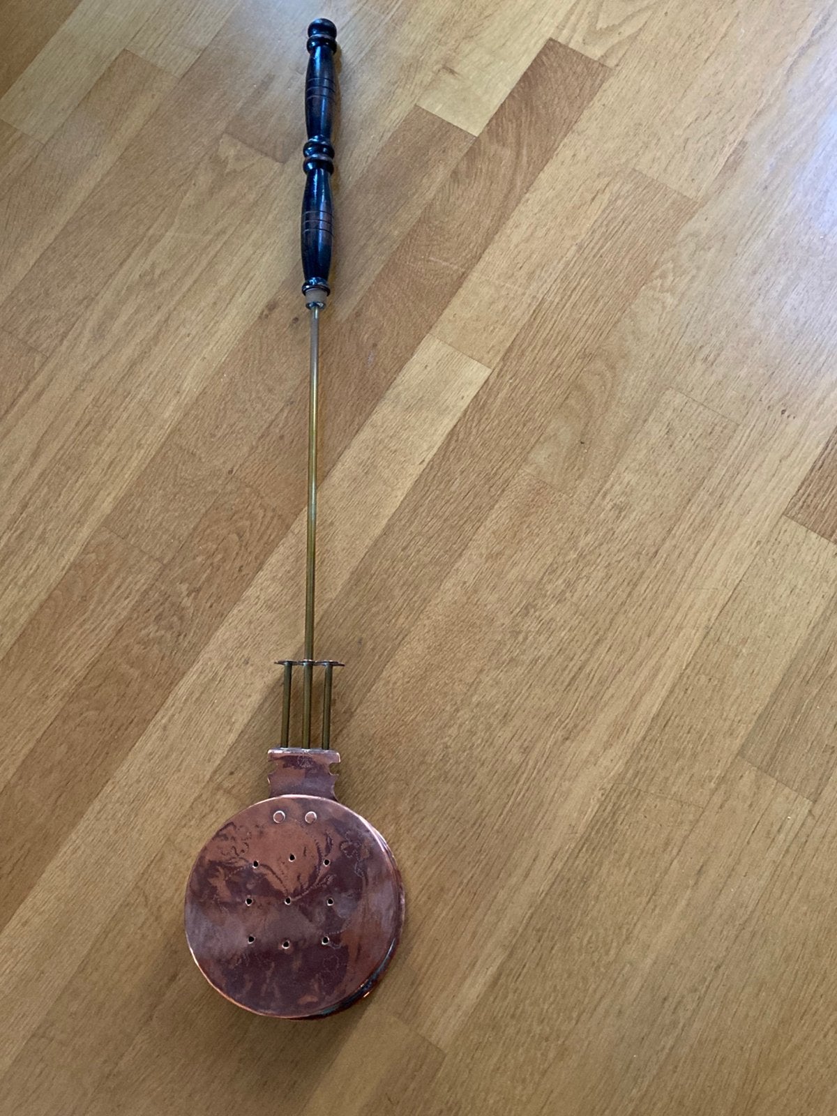 Antieke Kastanjepan/ poffer, Antiek en Kunst, Ophalen of Verzenden, Koper