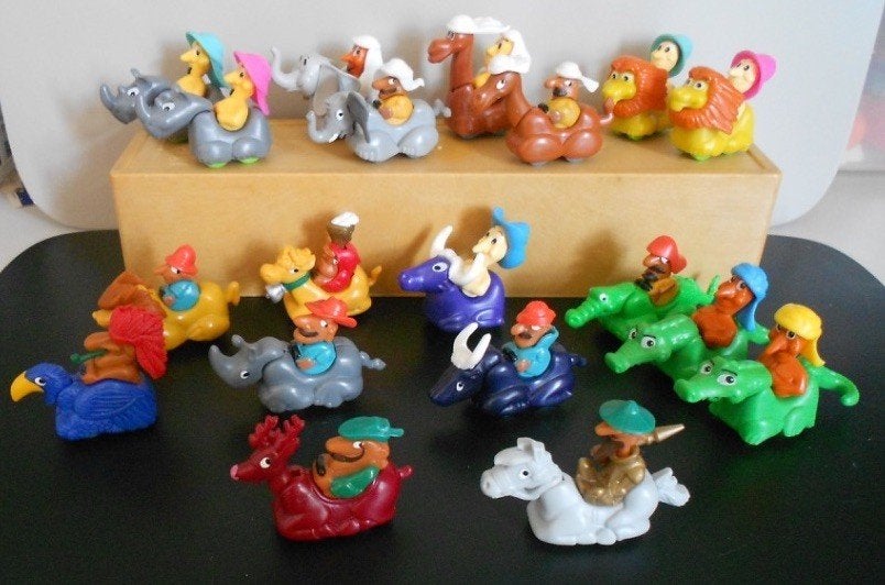 Kindersurprise Ferrero :19 Verschillende "op dierenexcursie", Ophalen of Verzenden, Zo goed als nieuw, Overige typen