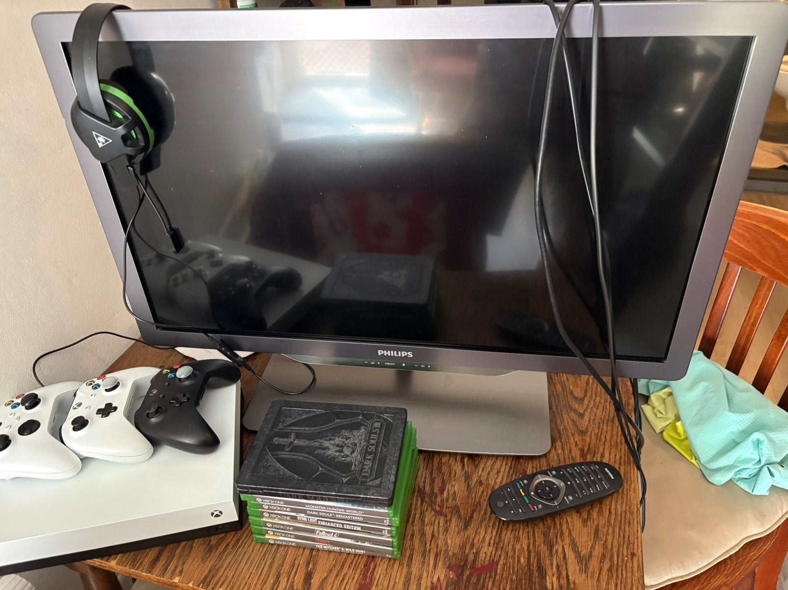 Xbox one X incl controllers, games, headset en tv, Spelcomputers en Games, Ophalen, Zo goed als nieuw, Controller, Xbox Original