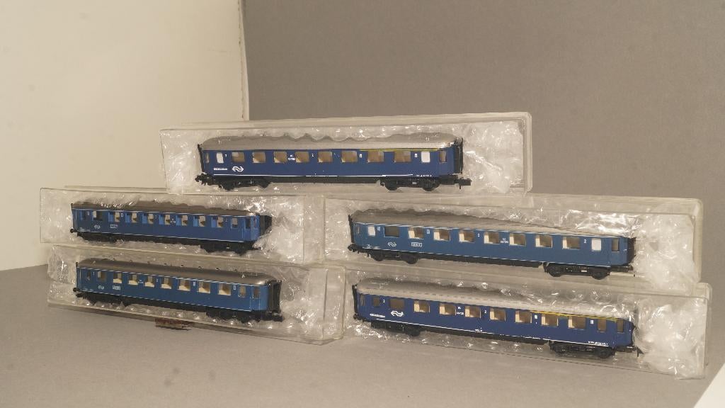 Arnold 5x NS plan D wagons topstaat., Arnold, Gelijkstroom, Wagon, Ophalen of Verzenden