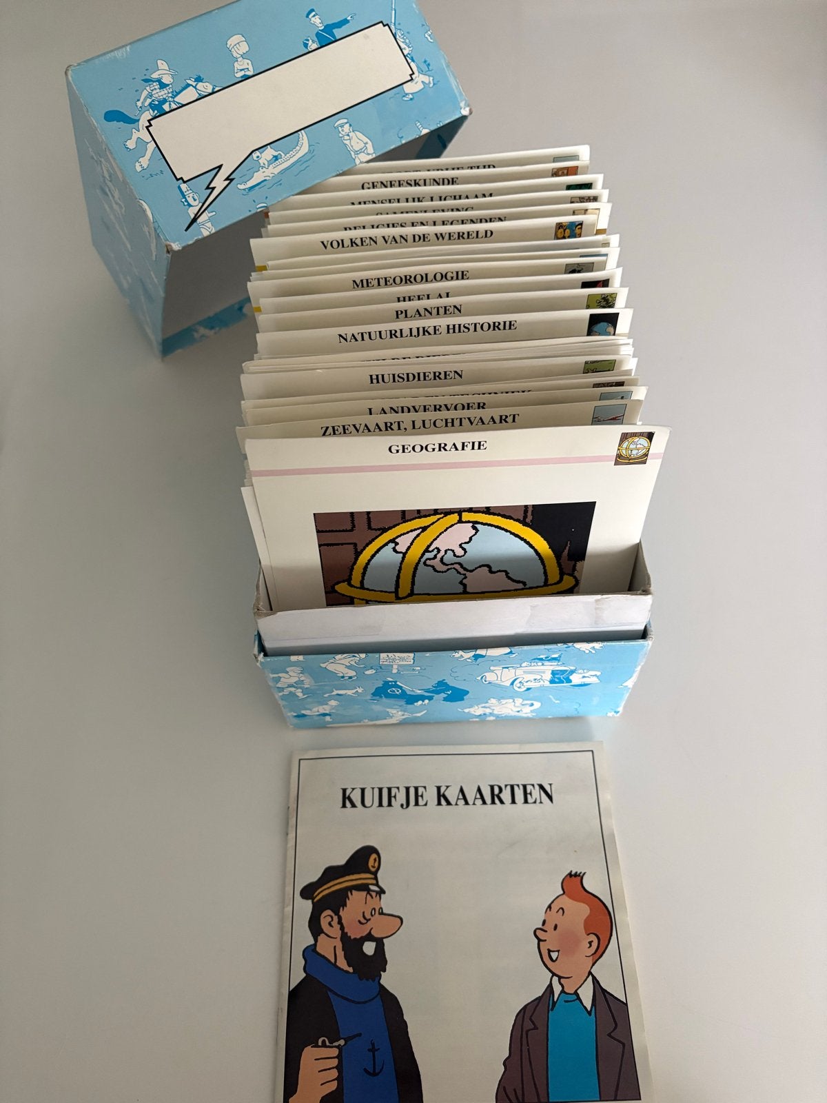 Complete set Kuifje Kaarten - Ontdek de wereld!, Boeken, Ophalen of Verzenden, Gelezen, Algemeen, Complete serie