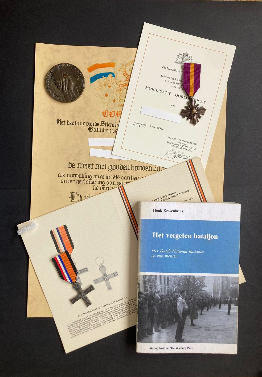 Medailles, oorkondes, vergeten bataljon, Verzenden, Landmacht, Nederland, Lintje, Medaille of Wings