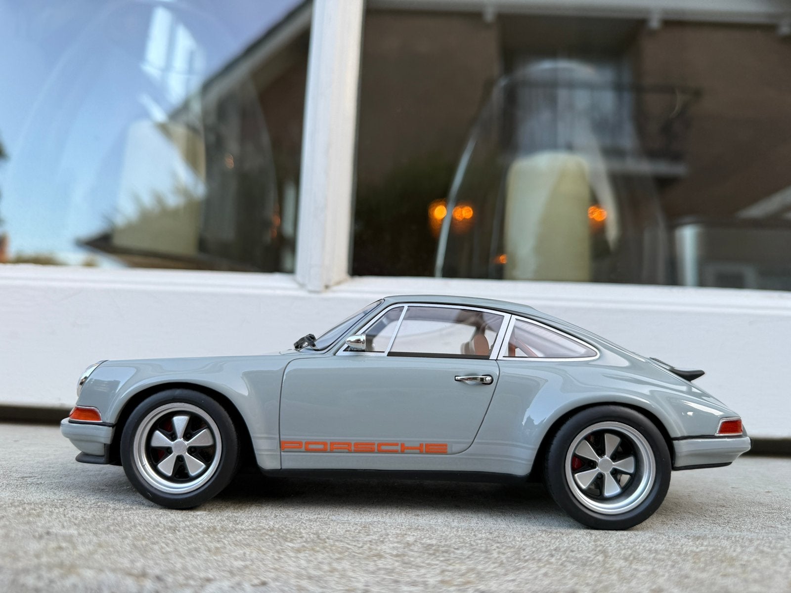 1:18 Porsche 911 Singer grijs GT Spirit GT088, Overige merken, Info@gts-models.com, 2, rue de l'écusson, Zone commerciale Oxygène Sud, Josselin, 56120, FR